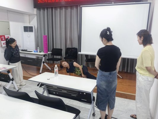 PP电子-全民健身进社区健康知识“零距离” 2025山东省全民健身志愿宣讲活动（